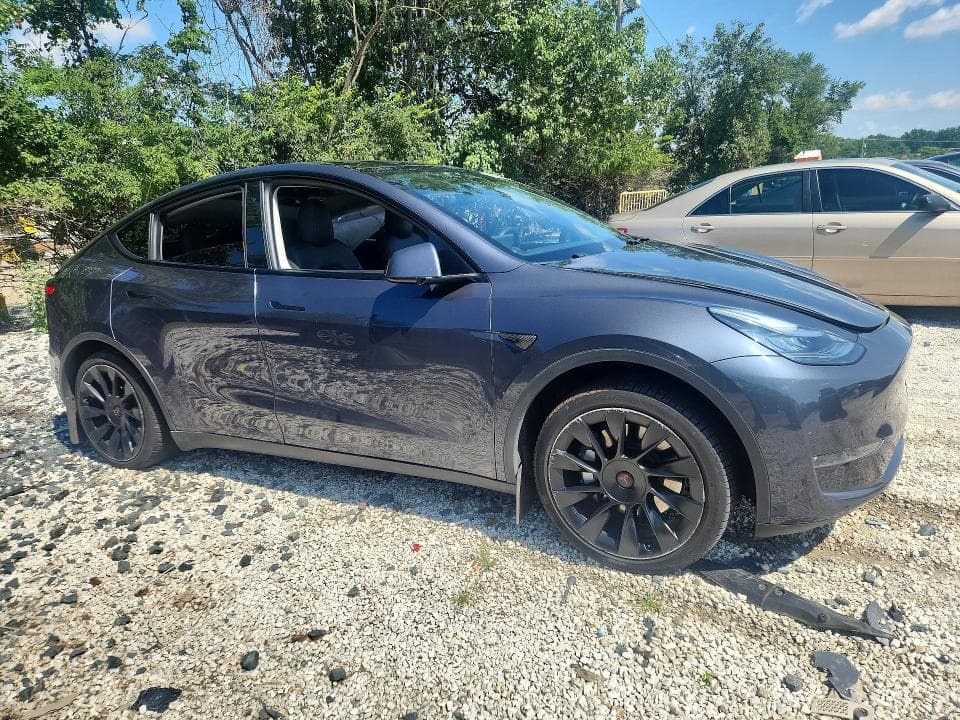 2020 TESLA MODEL Y 4