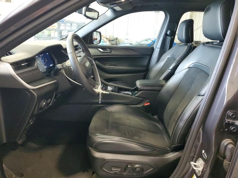 2023 JEEP GRAND CHEROKEE LAREDO 7