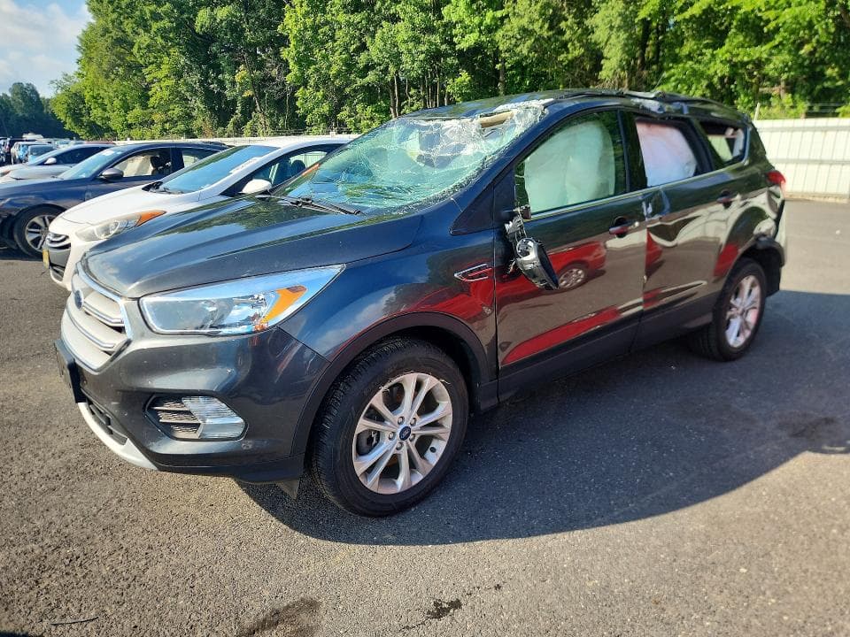 2019 FORD ESCAPE SE - 1