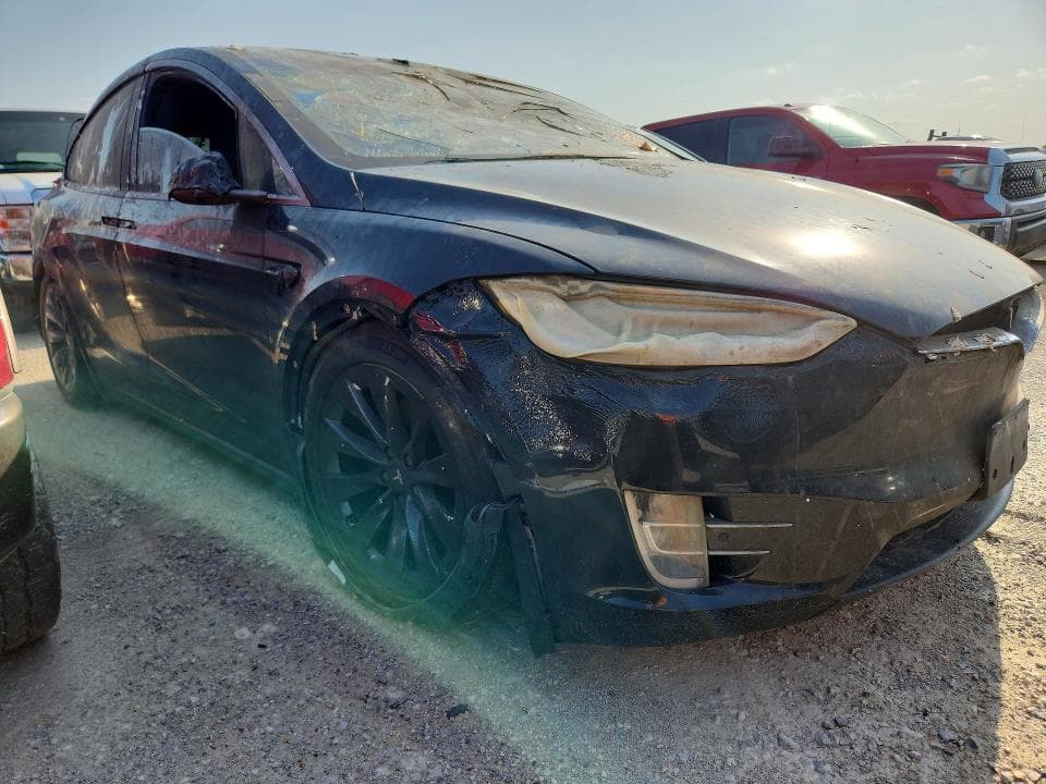 2017 TESLA MODEL X 4