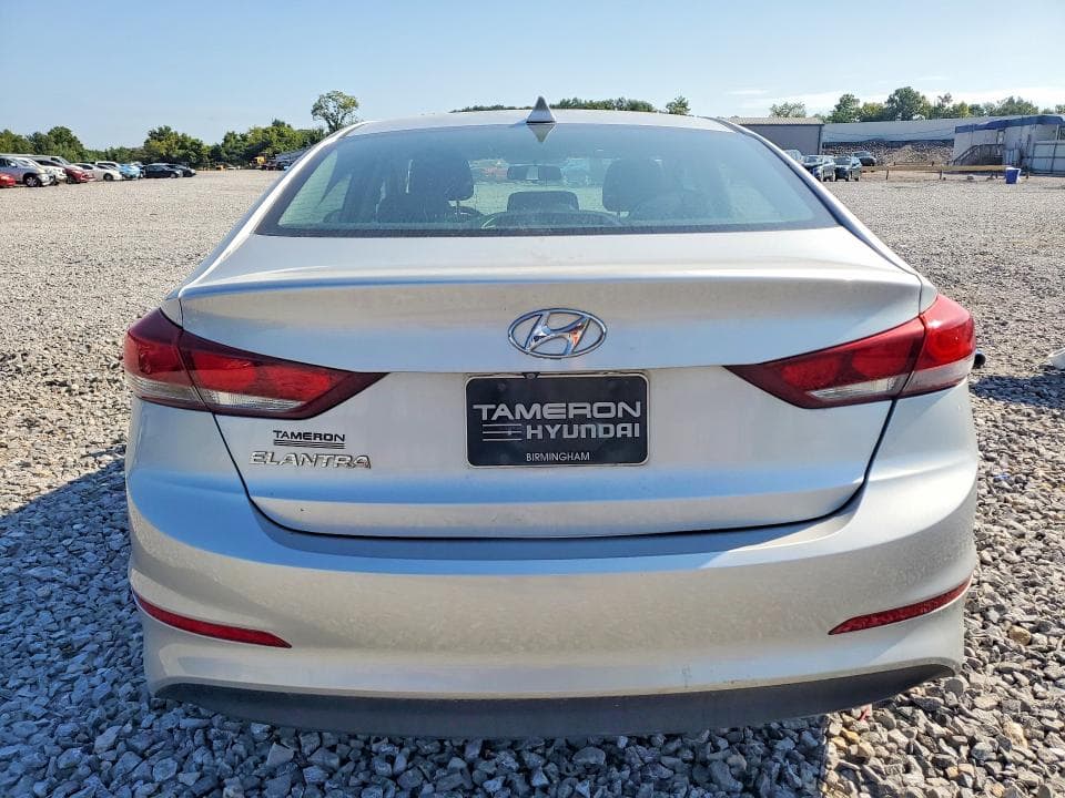 2017 HYUNDAI ELANTRA SE 6