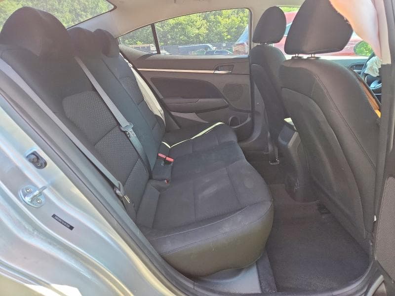 2020 HYUNDAI ELANTRA SEL 10