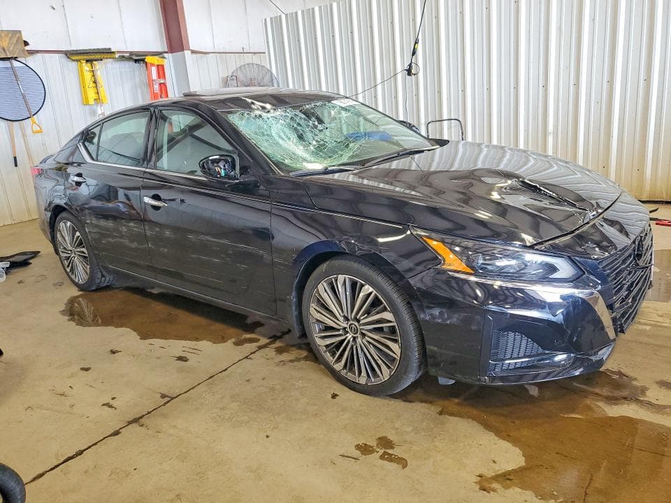 2023 NISSAN ALTIMA SL 4