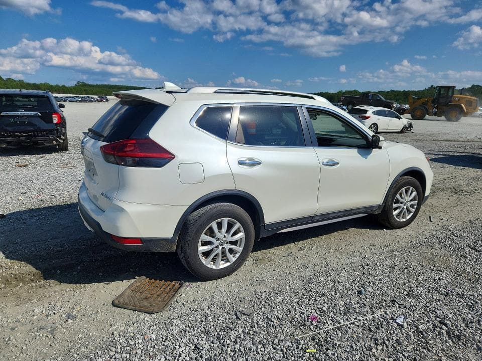 2018 NISSAN ROGUE SV 3