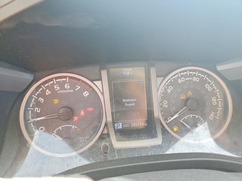 2017 TOYOTA TACOMA SR5 V6 9