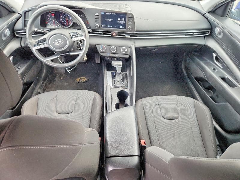 2021 HYUNDAI ELANTRA SE 8