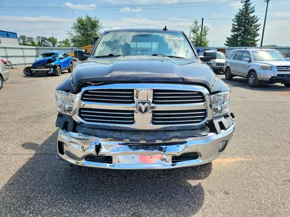 2017 RAM 1500 SLT 5