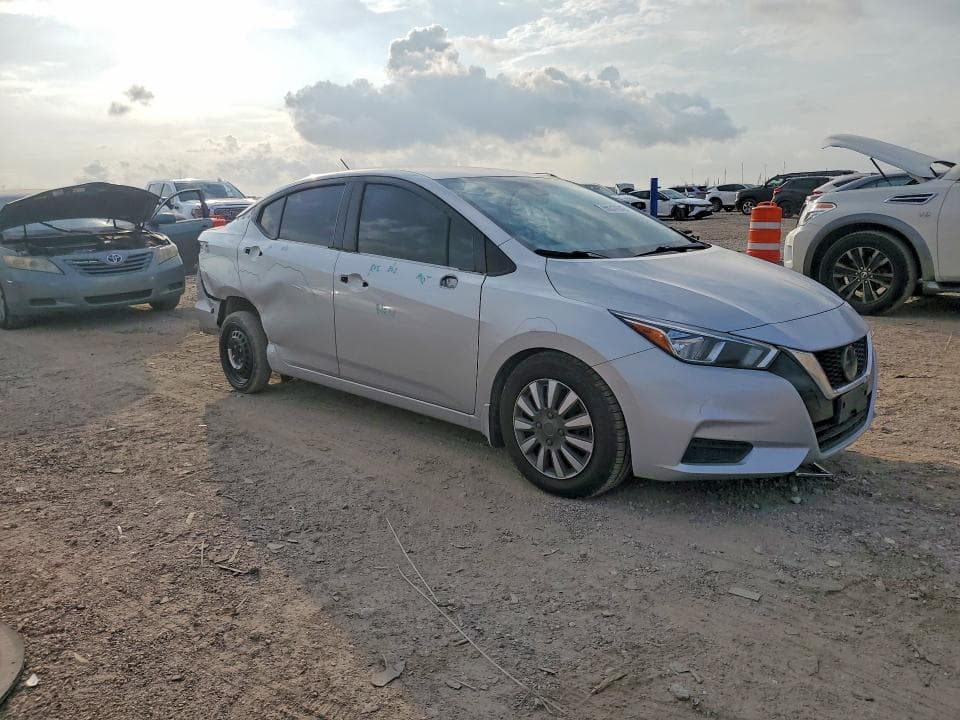 2021 NISSAN VERSA S 4