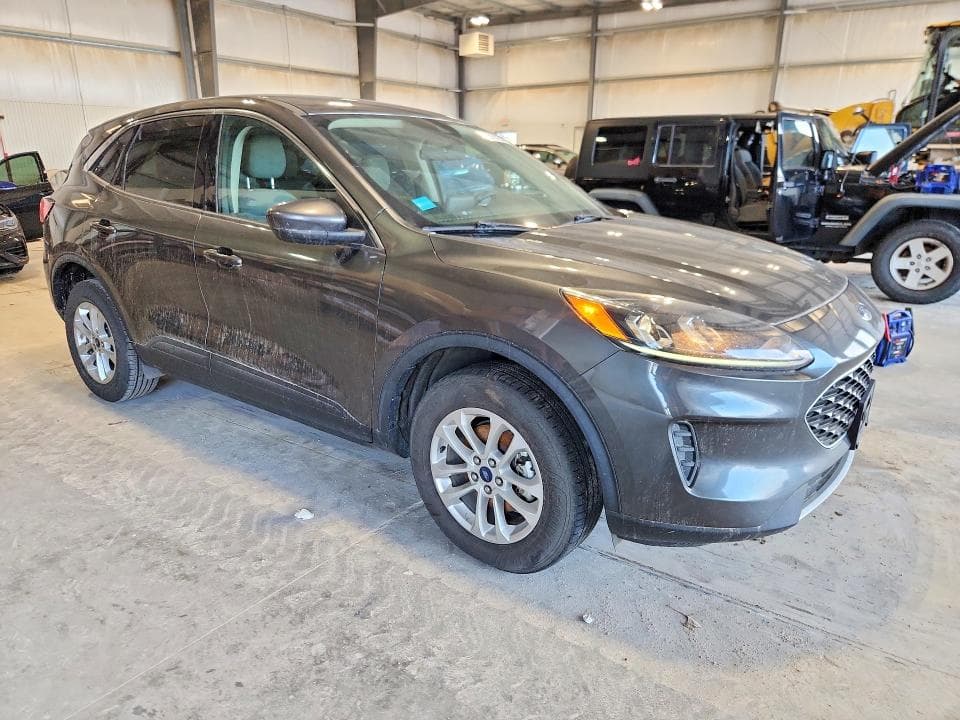 2020 FORD ESCAPE SE 4