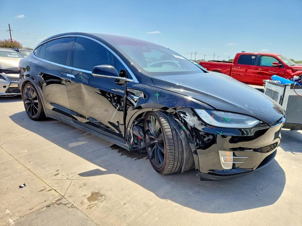 2018 TESLA MODEL X 4