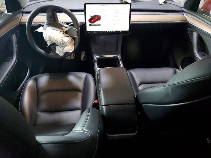 2023 TESLA MODEL Y 8