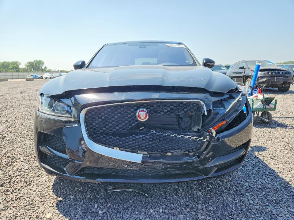 2017 JAGUAR F-PACE PREMIUM 5