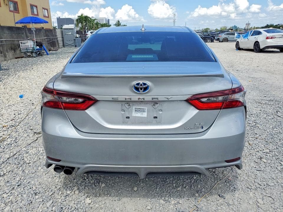 2024 TOYOTA CAMRY HYBRID SE 6