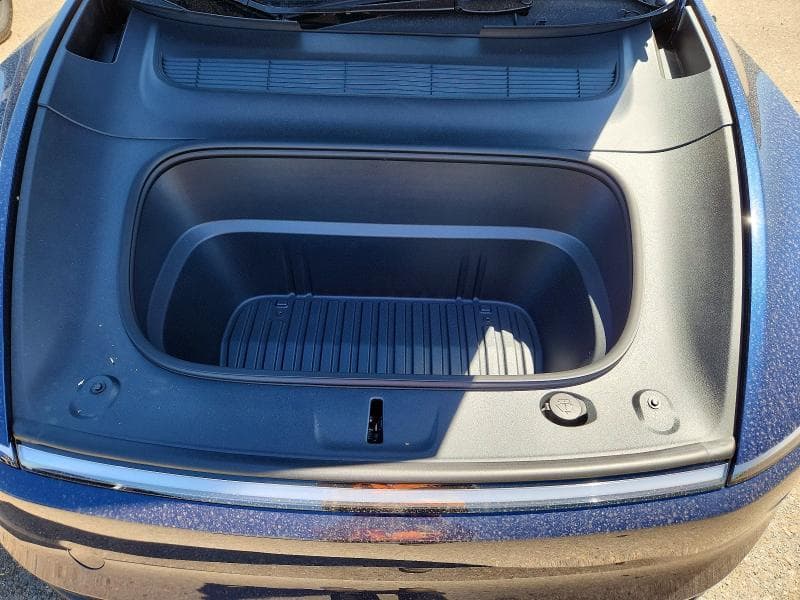 2026 TESLA MODEL Y 11