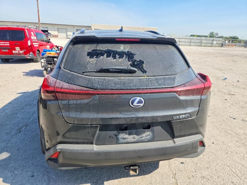 2021 LEXUS UX 250H 6