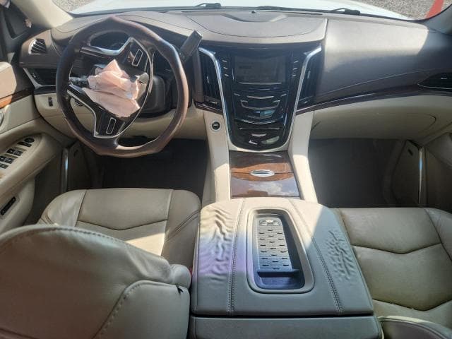 2017 CADILLAC ESCALADE LUXURY 8