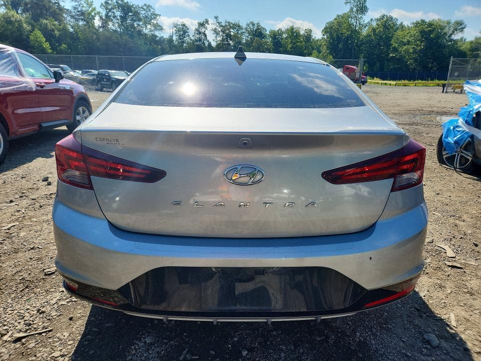 2020 HYUNDAI ELANTRA SEL 6