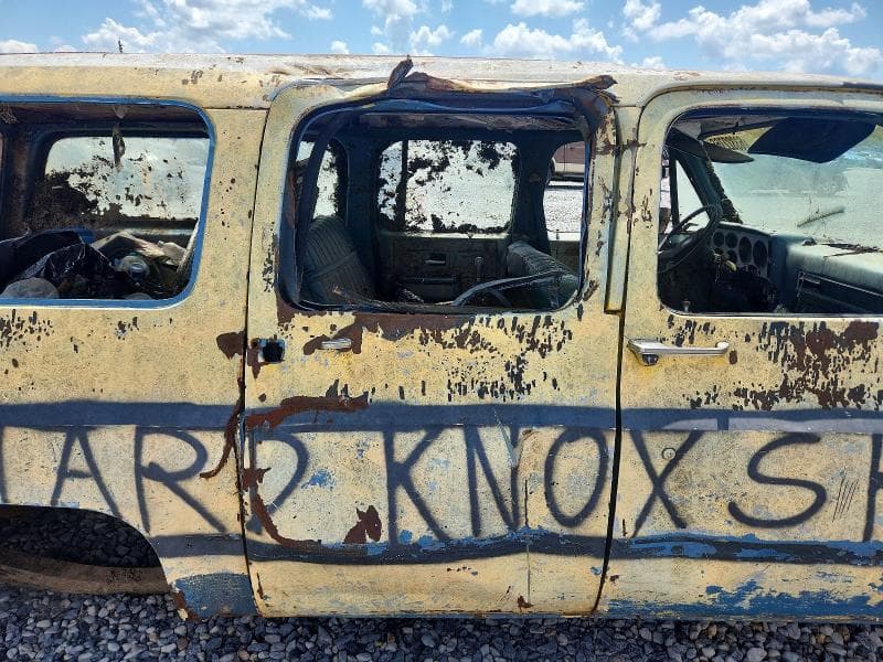 1983 CHEVROLET SUBURBAN K2 10