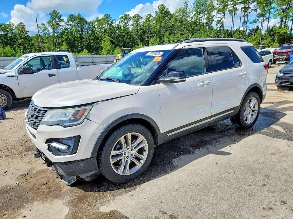 2017 FORD EXPLORER XLT - 1