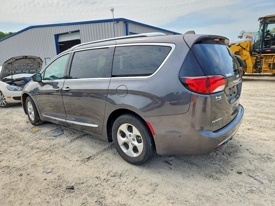 2017 CHRYSLER PACIFICA TOURING L PLUS 2
