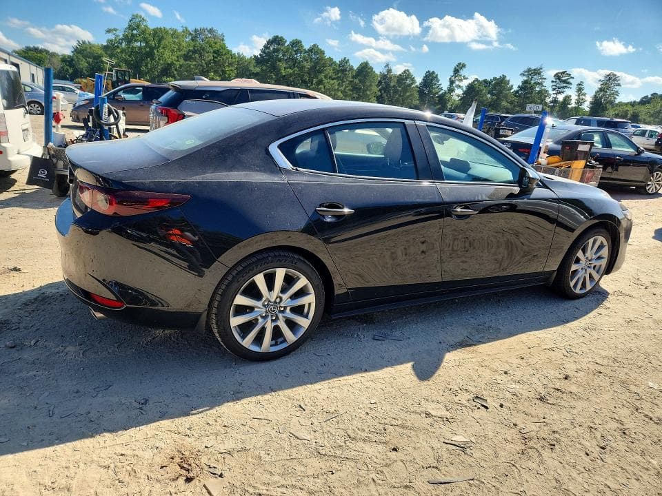 2023 MAZDA 3 SELECT 3