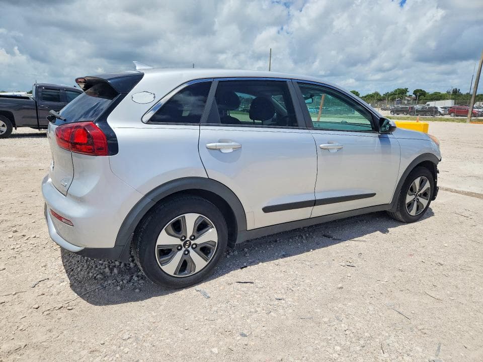 2017 KIA NIRO FE 3