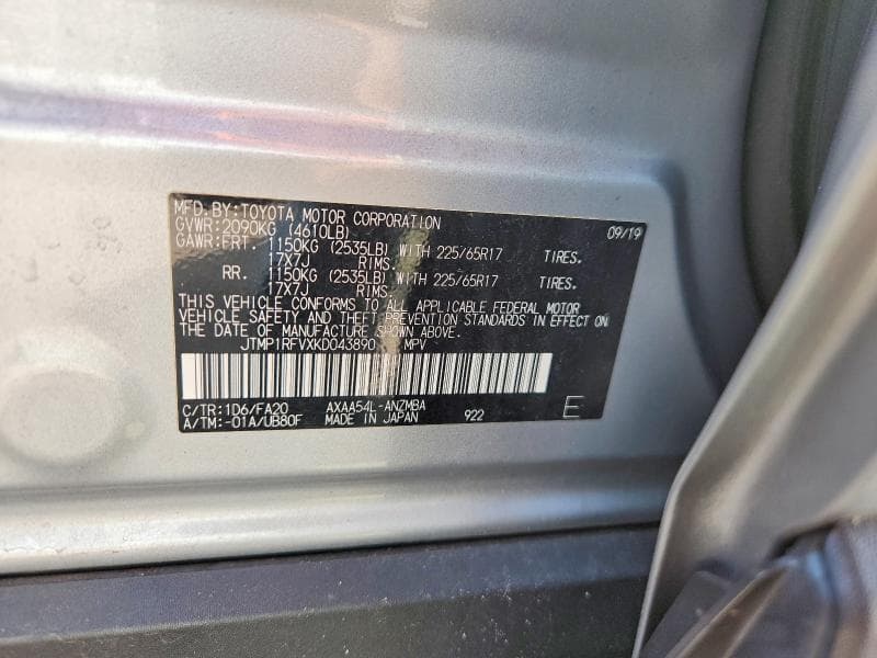 2019 TOYOTA RAV4 XLE 13