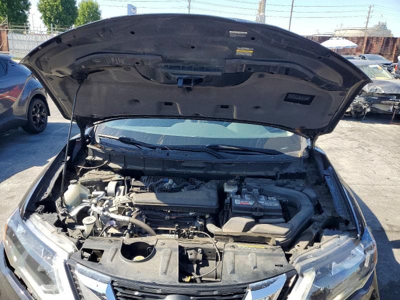 2019 NISSAN ROGUE S 11