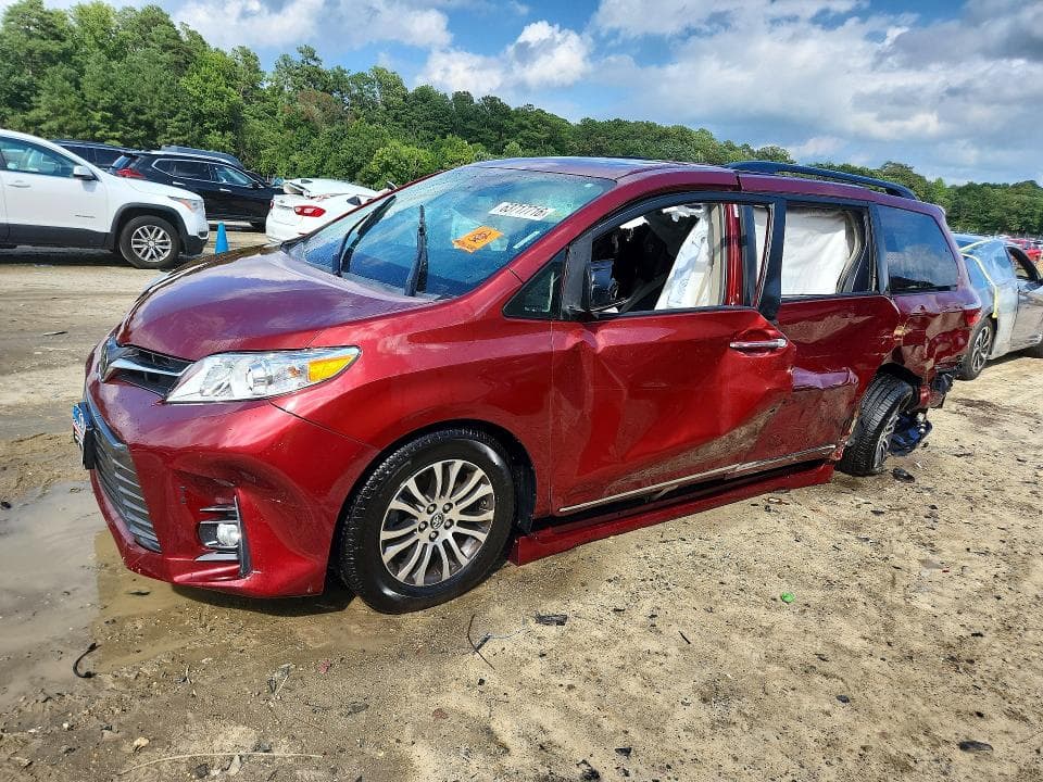 2019 TOYOTA SIENNA XLE PREMIUM 8-PASSENGER