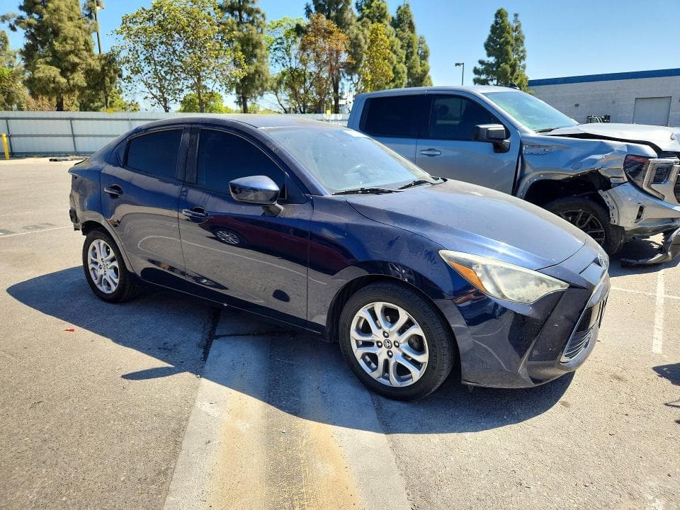 2017 TOYOTA YARIS IA BASE 4