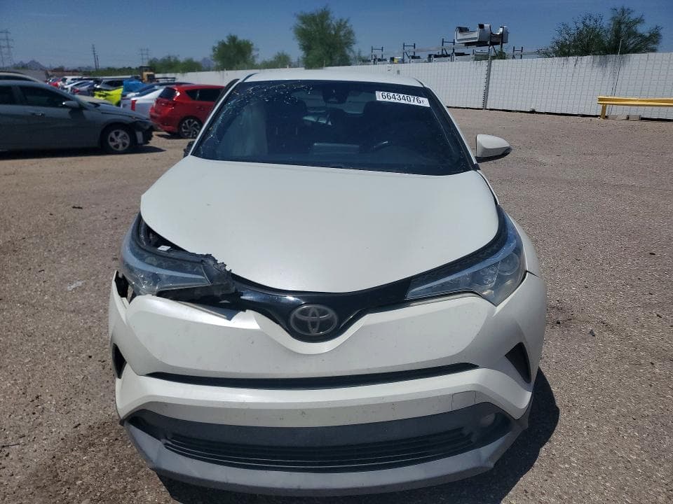 2018 TOYOTA C-HR XLE PREMIUM 5