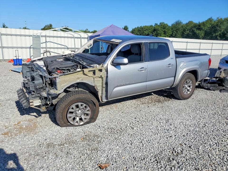 2019 TOYOTA TACOMA SR5 V6 - 1