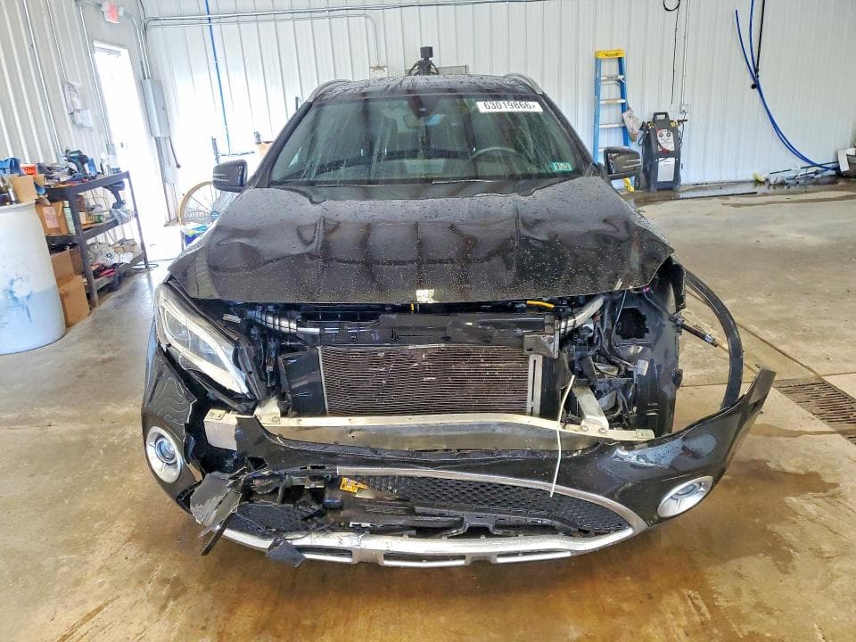 2018 MERCEDES-BENZ GLA 250 4MATIC 5
