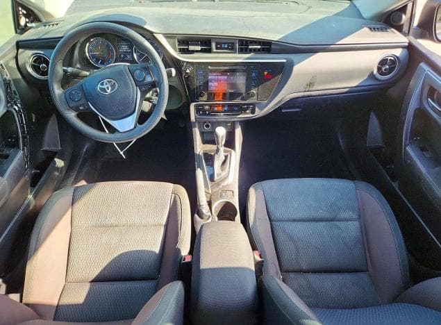 2019 TOYOTA COROLLA LE 8