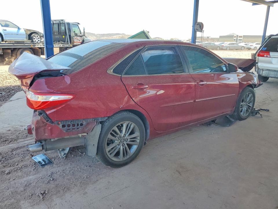 2017 TOYOTA CAMRY SE 3