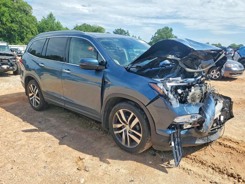 2017 HONDA PILOT ELITE 4