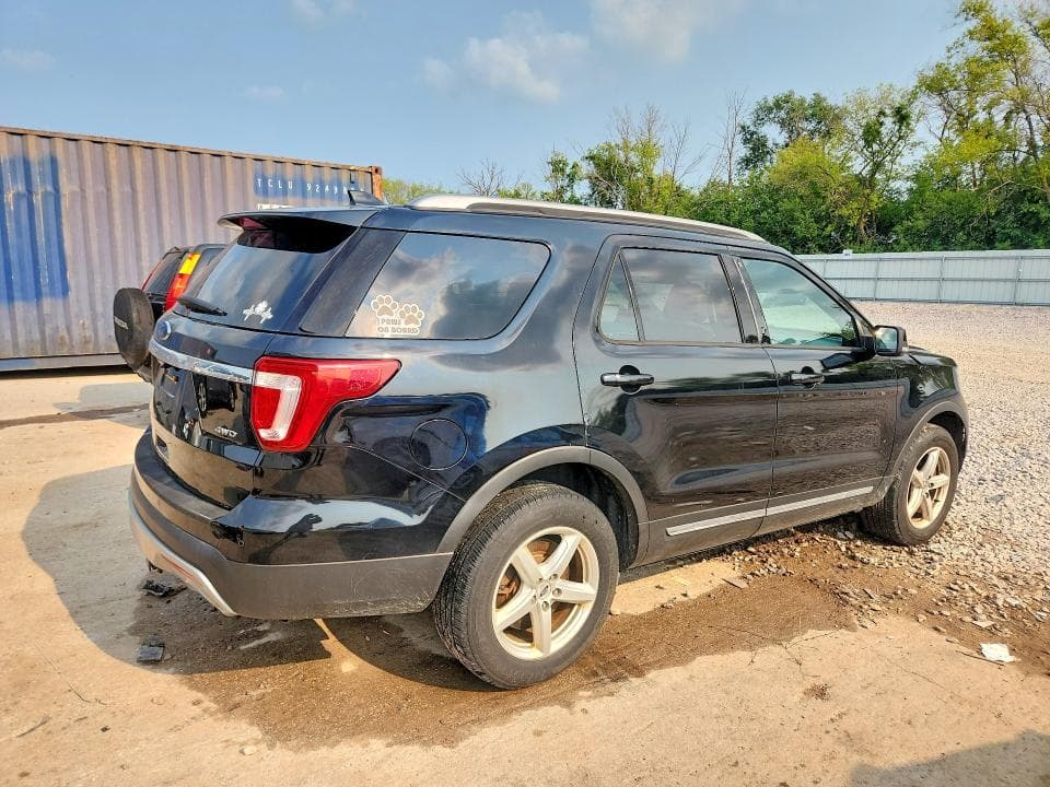 2017 FORD EXPLORER XLT 3