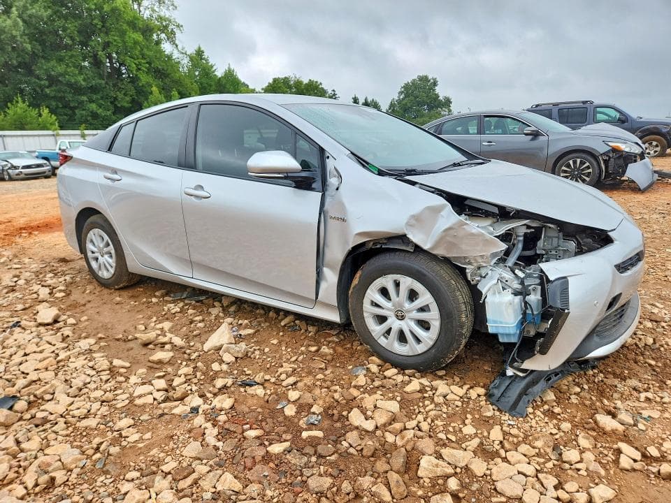 2019 TOYOTA PRIUS LE 4