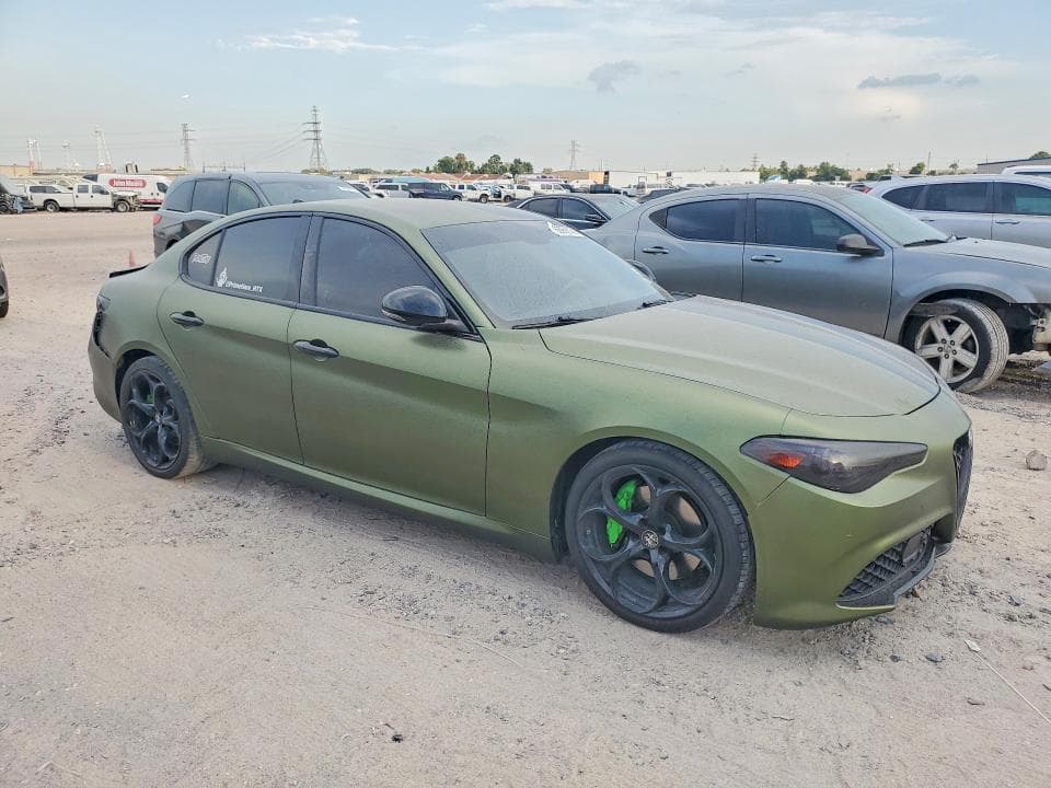 2018 ALFA ROMEO GIULIA TI 4