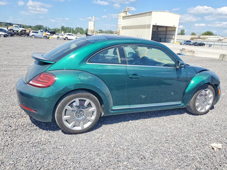 2018 VOLKSWAGEN BEETLE SE 3