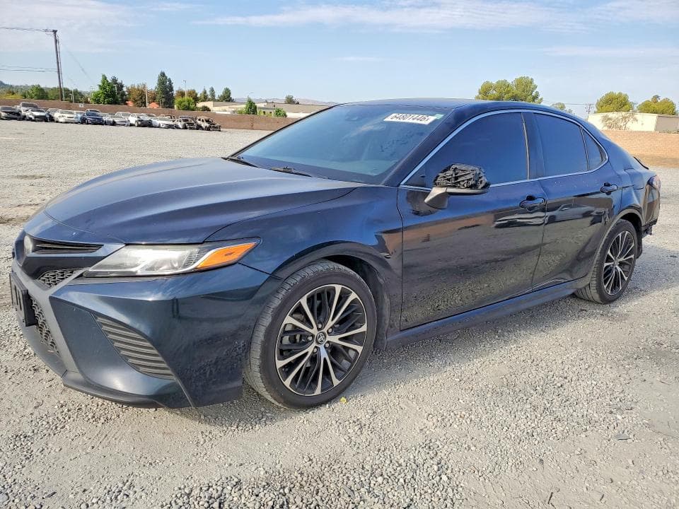 2019 TOYOTA CAMRY SE - 1