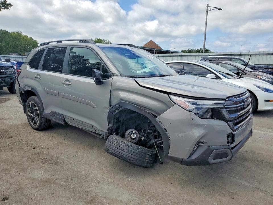 2025 SUBARU FORESTER LIMITED 4