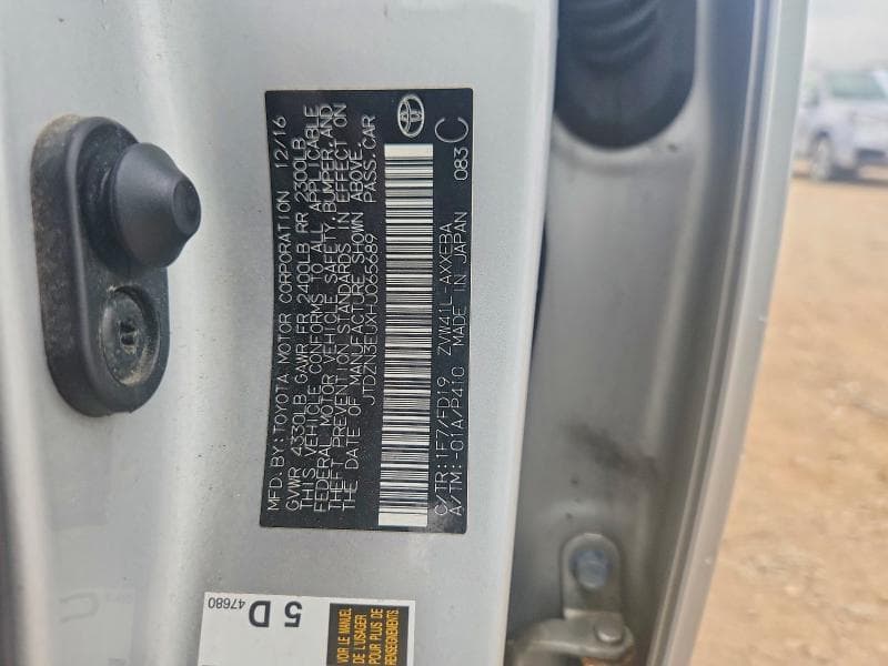 2017 TOYOTA PRIUS V TWO 12