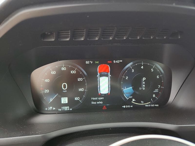 2018 VOLVO XC90 T6 9