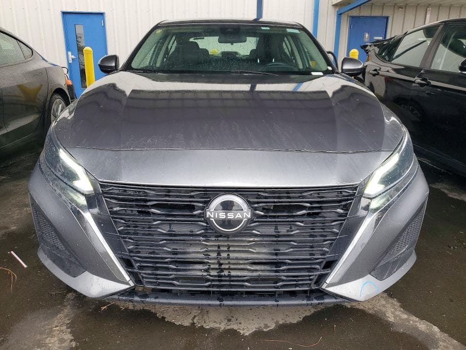 2023 NISSAN ALTIMA S 5