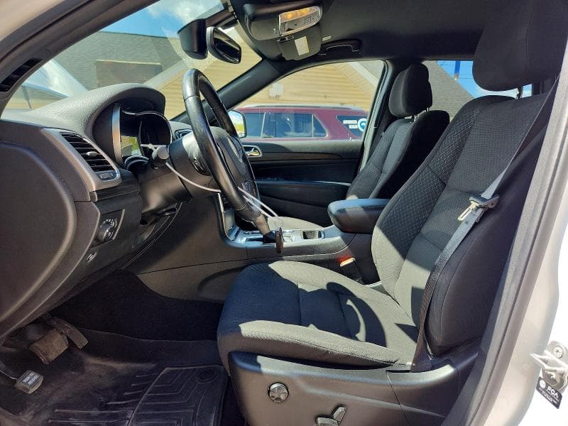 2022 JEEP GRAND CHEROKEE LAREDO E 7