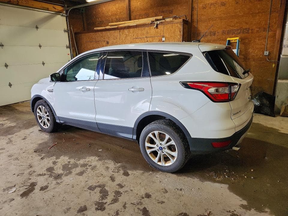 2017 FORD ESCAPE SE 2