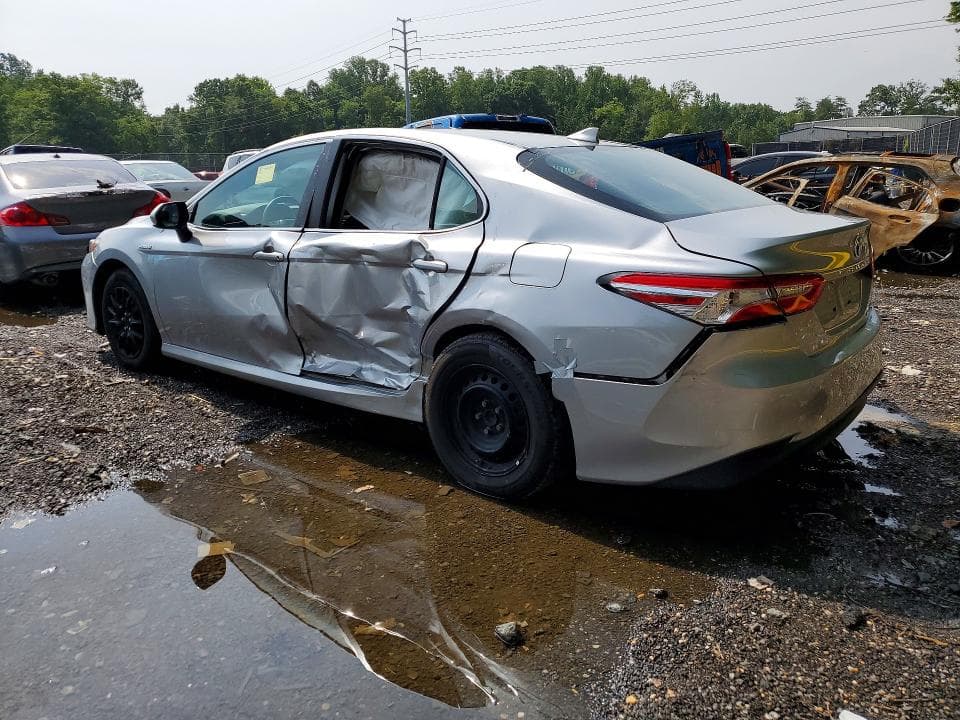 2020 TOYOTA CAMRY LE 2
