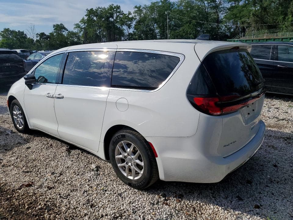 2024 CHRYSLER PACIFICA TOURING L 2