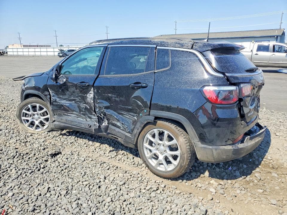 2024 JEEP COMPASS LATITUDE LUX 2